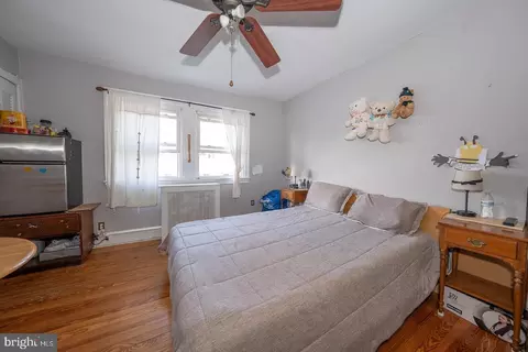 Bedroom - 122 Crestview Rd, Darby, PA 19082 photo 2 of 6