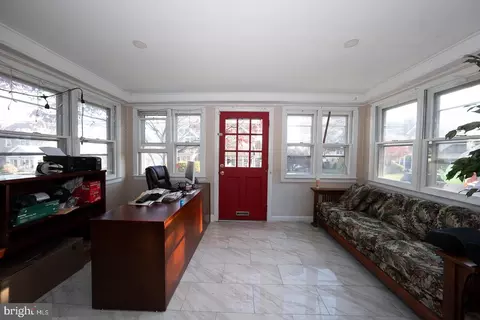 Entry Way - 122 Crestview Rd, Darby, PA 19082 photo 1 of 11