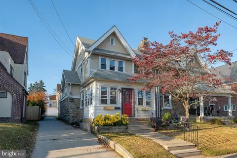 122 Crestview Rd, Darby, PA 19082