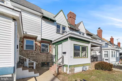 7273 Guilford Rd, Darby, PA 19082