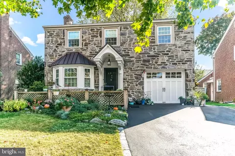 1505 Sunnyhill Ln, Havertown, PA 19083