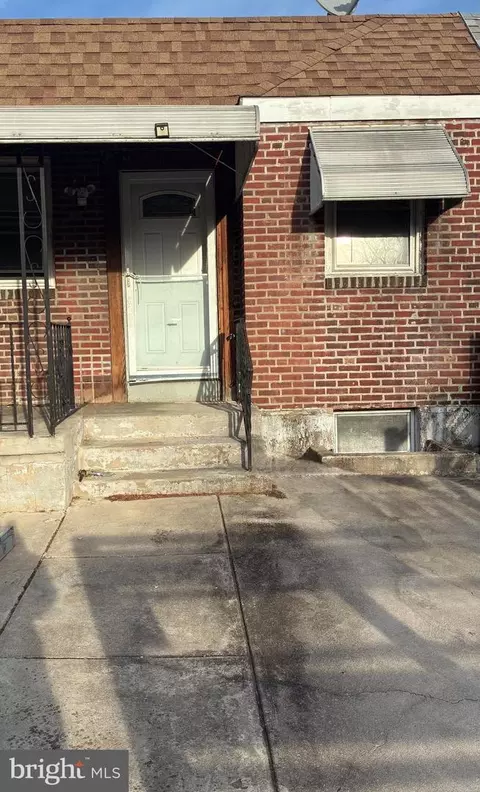 1013 Pine Rd, Sharon Hill, PA 19079