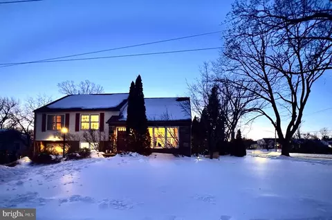 2100 Haverford Rd, Ardmore, PA 19003