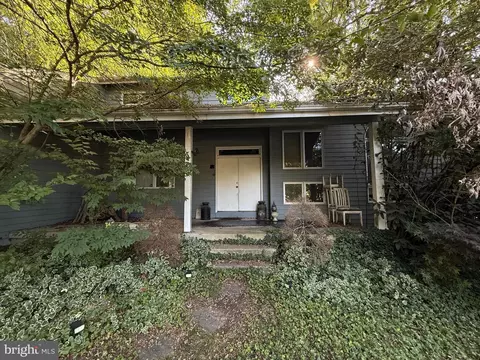 70 Courtney Ln, Media, PA 19063