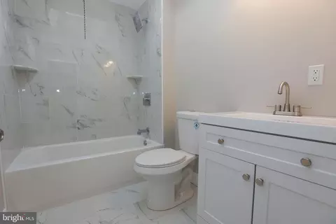 225 Wright Ave, Darby, PA 19023 photo 17