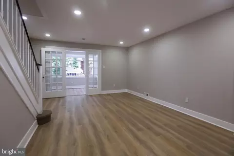 225 Wright Ave, Darby, PA 19023