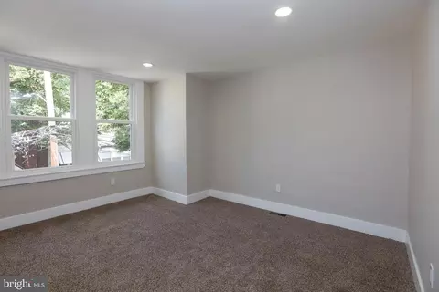 225 Wright Ave, Darby, PA 19023 photo 10