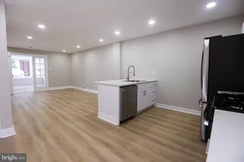 225 Wright Ave, Darby, PA 19023 photo 8