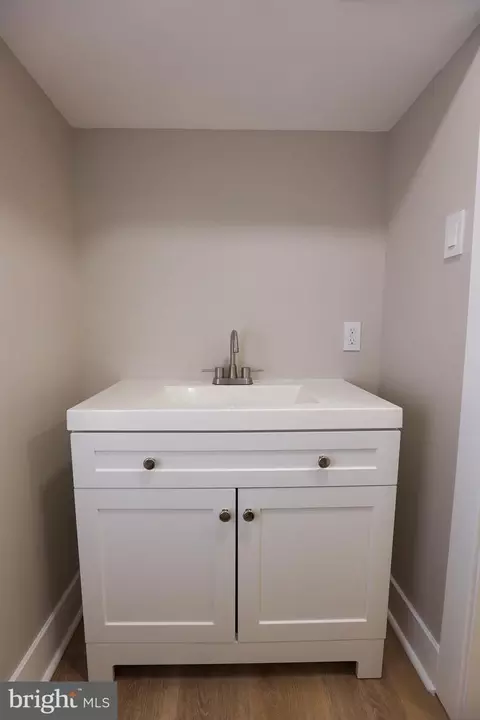 225 Wright Ave, Darby, PA 19023 photo 23