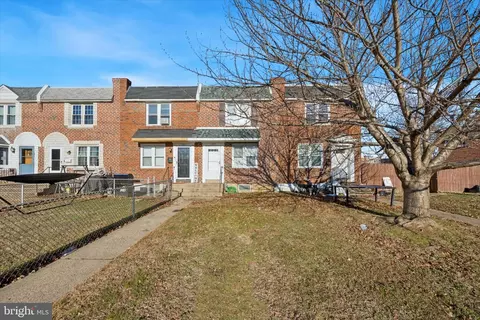 1037 Taylor Dr, Folcroft, PA 19032