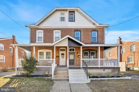 355 Holmes Rd, Holmes, PA 19043
