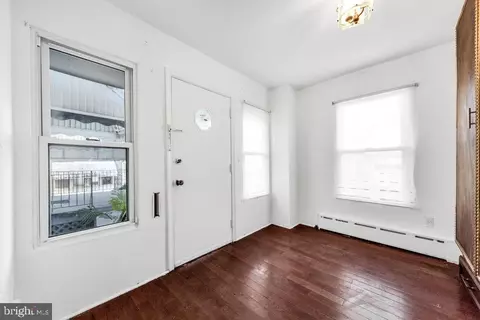 Entry Way - 213 Heather Rd, Darby, PA 19082 photo 1 of 4