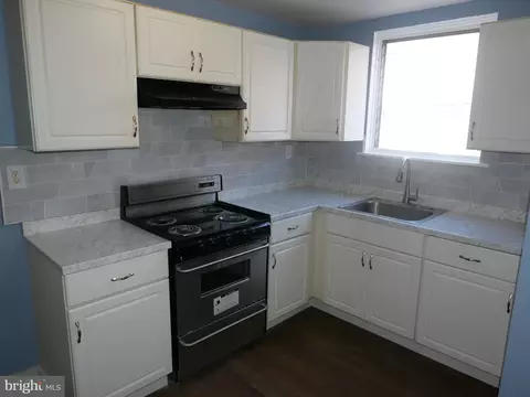 Kitchen - 43 Springton Rd, Darby, PA 19082 photo 1 of 2