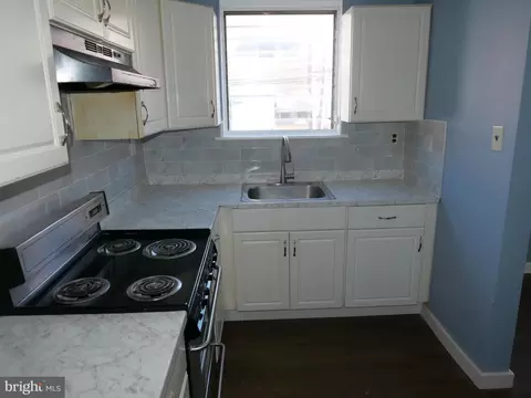 Kitchen - 43 Springton Rd, Darby, PA 19082 photo 2 of 2