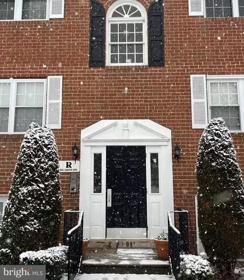 826 South Ave #R-8, Secane, PA 19018