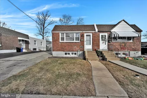 204 Ridley Ave, Folsom, PA 19033