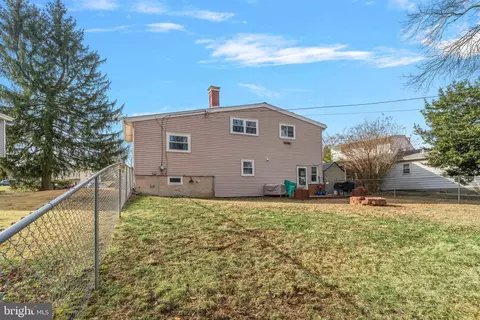Exterior - 915 Flora, Marcus Hook, PA 19061 photo 4 of 4