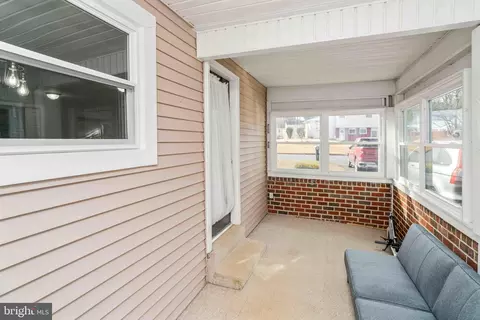 Exterior - 915 Flora, Marcus Hook, PA 19061 photo 2 of 4