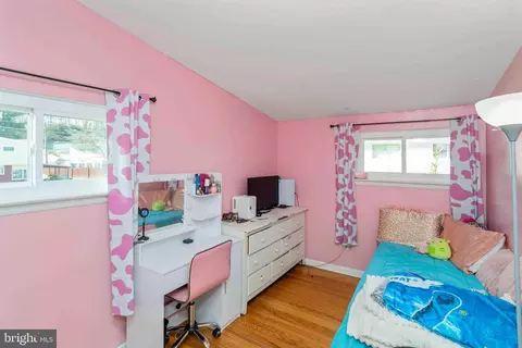Bedroom - 915 Flora, Marcus Hook, PA 19061 photo 2 of 6