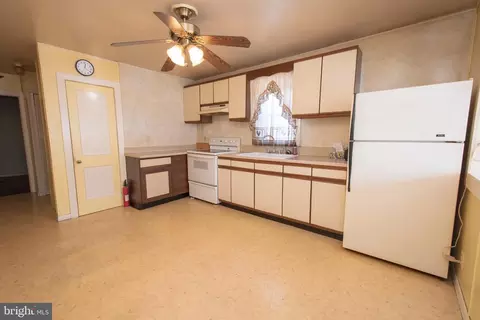 4022 W 7th St, Trainer, PA 19061 photo 17