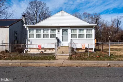 4022 W 7th St, Trainer, PA 19061