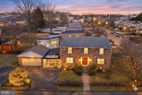 856 Martin Ave, Bryn Mawr, PA 19010