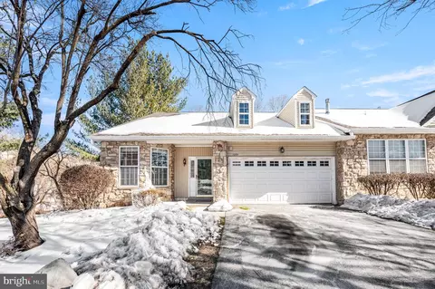 1291 Country Club Dr, Springfield, PA 19064