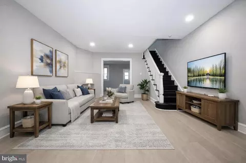 91 Lamport Rd, Darby, PA 19082