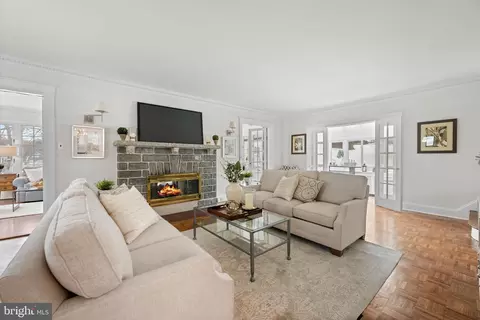 412 N Rolling Rd, Springfield, PA 19064