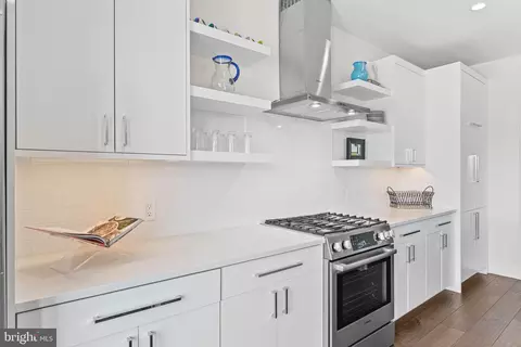 Kitchen - 427 E Lancaster Ave #1202, Wayne, PA 19087 photo 4 of 4
