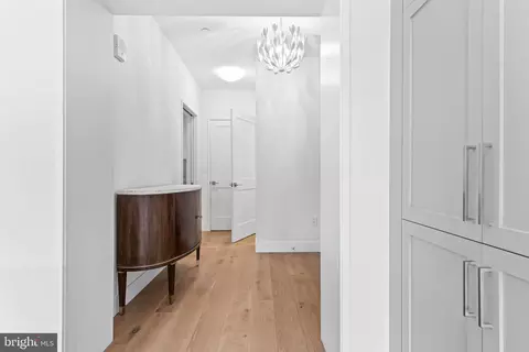 Entry Way - 427 E Lancaster Ave #1101, Wayne, PA 19087 photo 4 of 8