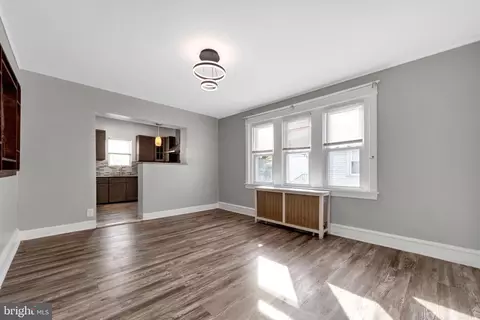 Living - 7210 Spruce St, Darby, PA 19082 photo 3 of 5