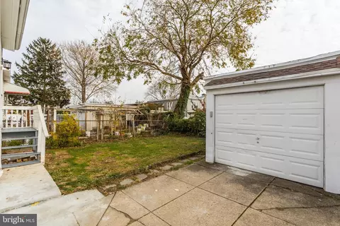 Exterior - 7210 Spruce St, Darby, PA 19082 photo 2 of 3