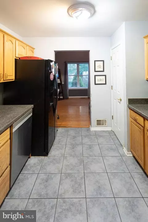 Entry Way - 356 N State Rd, Springfield, PA 19064 photo 3 of 7