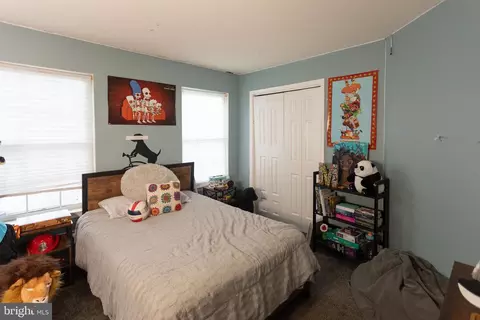 Bedroom - 356 N State Rd, Springfield, PA 19064 photo 2 of 3