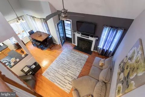 Entry Way - 356 N State Rd, Springfield, PA 19064 photo 6 of 7