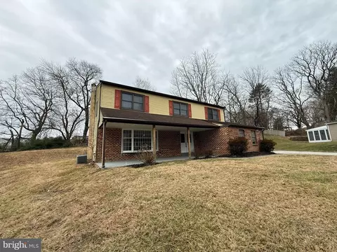 Exterior - 745 Windsor Pl, Wallingford, PA 19086 photo 1 of 1