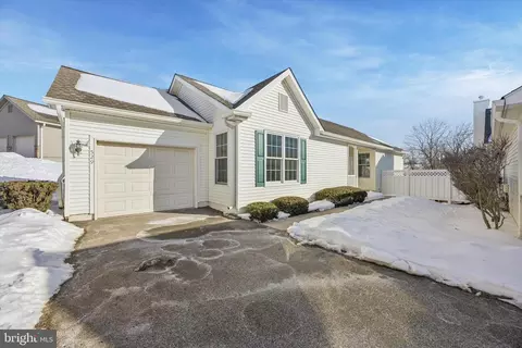 529 Fox Den Ct, Glen Mills, PA 19342