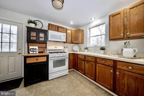 Kitchen - 301 Eagle Rd, Wayne, PA 19087 photo 1 of 3