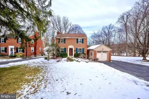 301 Eagle Rd, Wayne, PA 19087