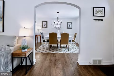 Entry Way - 301 Eagle Rd, Wayne, PA 19087 photo 2 of 6
