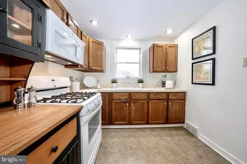 Kitchen - 301 Eagle Rd, Wayne, PA 19087 photo 2 of 3