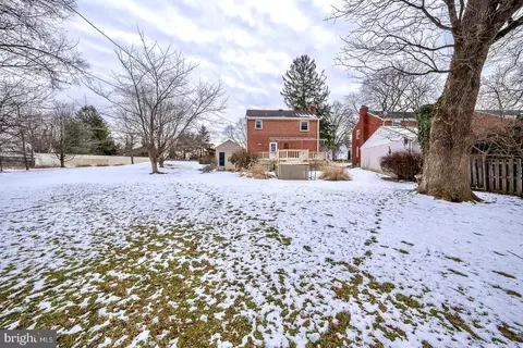 Exterior - 301 Eagle Rd, Wayne, PA 19087 photo 9 of 12