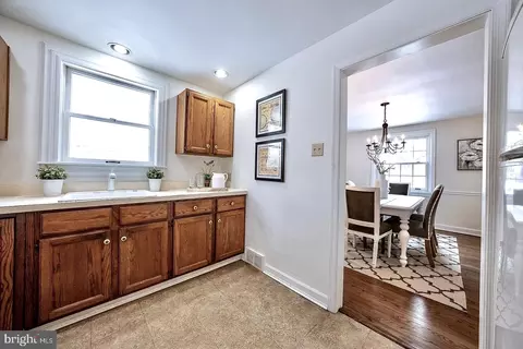 Entry Way - 301 Eagle Rd, Wayne, PA 19087 photo 4 of 6