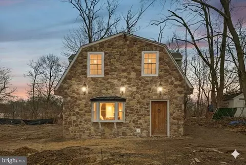 2034 Locust St, Boothwyn, PA 19061