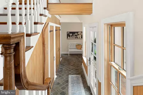 Entry Way - 300 Valley Pl, Wayne, PA 19087 photo 8 of 10