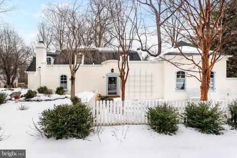 300 Valley Pl, Wayne, PA 19087