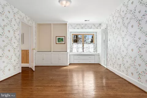 Bedroom - 300 Valley Pl, Wayne, PA 19087 photo 7 of 9