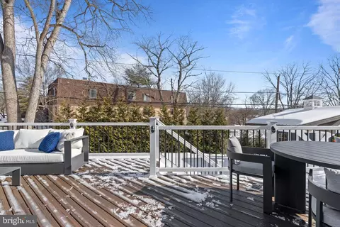 Exterior - 116 Morningside Cir, Wayne, PA 19087 photo 5 of 8