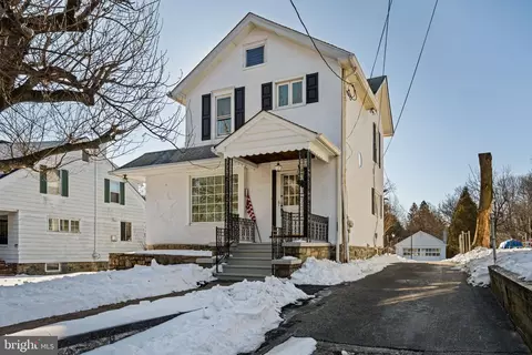 208 S Pennell Rd, Media, PA 19063